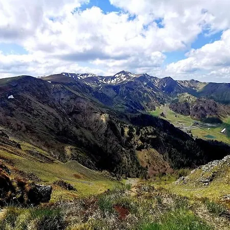 Casa de Férias Maison De Caractere Au Coeur Du Massif Du Sancy