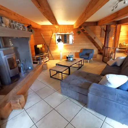 Maison De Caractere Au Coeur Du Massif Du Sancy 別荘